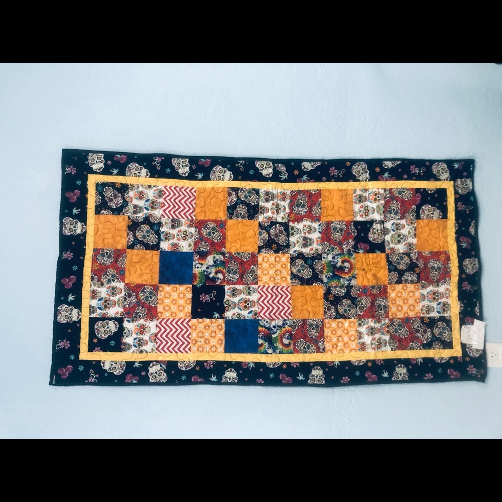 Sugar anyone? Sugar Skulls that is. Enjoy our gorgeous Sugar Skull wall hanging.